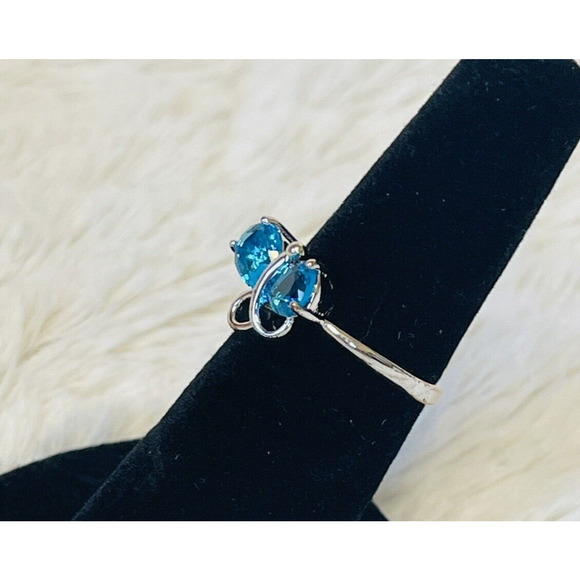 Fashion Costume Jewelry Ring Blue Stone Butterfly Rhinestone Silver Tone 6.5 - Picture 3 of 5